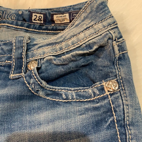 🌸Miss Me size 28 standard crop used in excellent condition - Picture 7 of 16